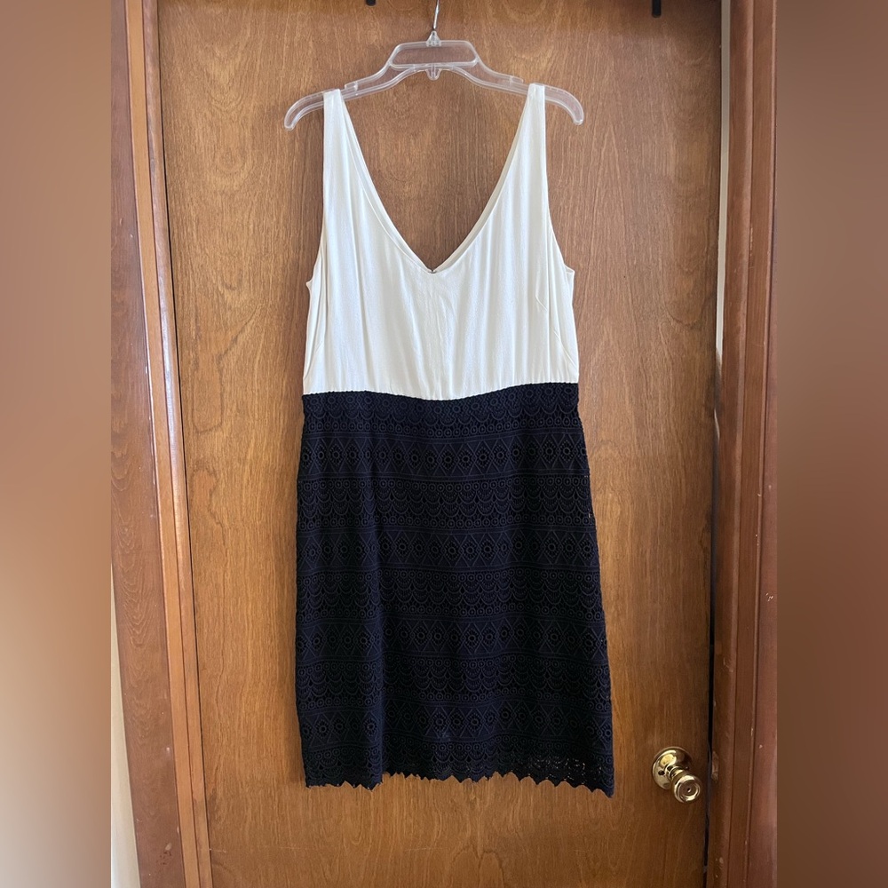LOFT Cream Sleeveless Top
